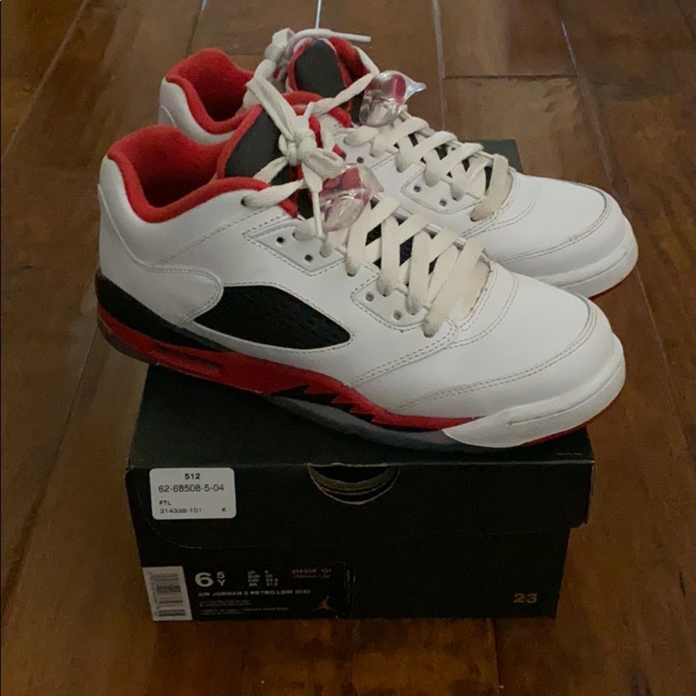 Nike Air Jordan 5 Retro Low